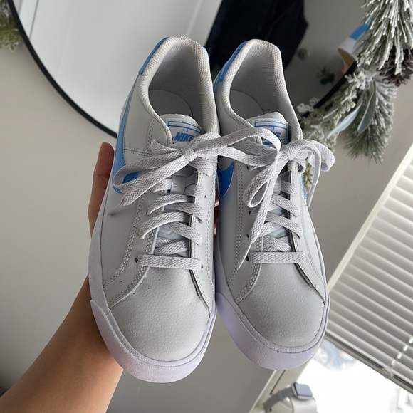 NIKE Court Royale AC - Picture 2 of 3